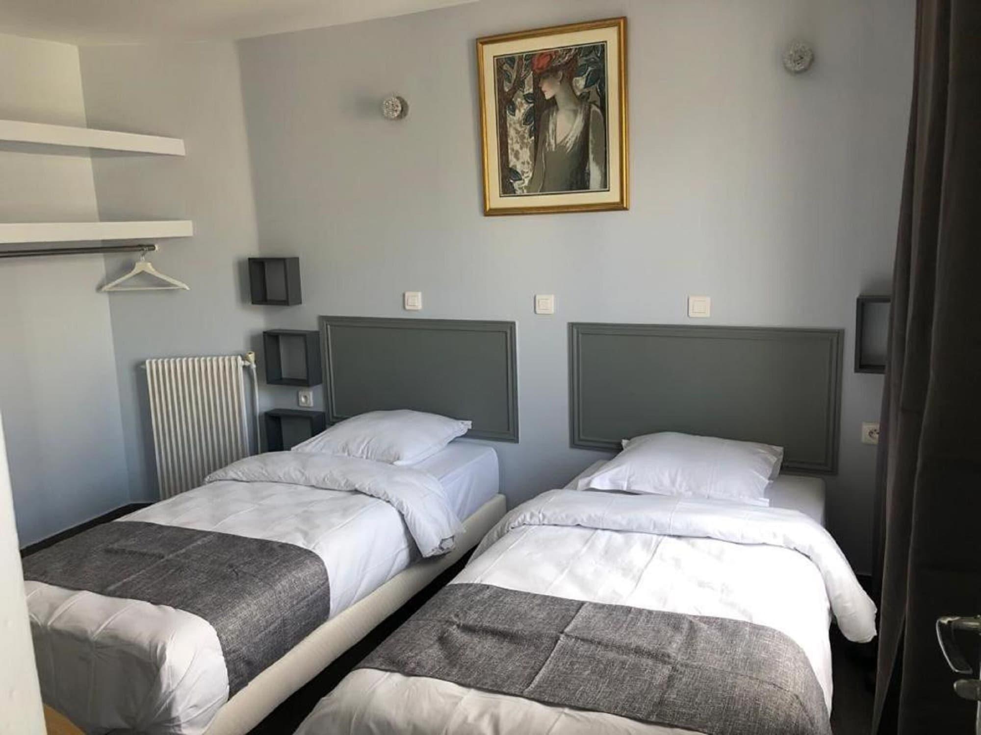 Hotel Clauzel Paris Luaran gambar