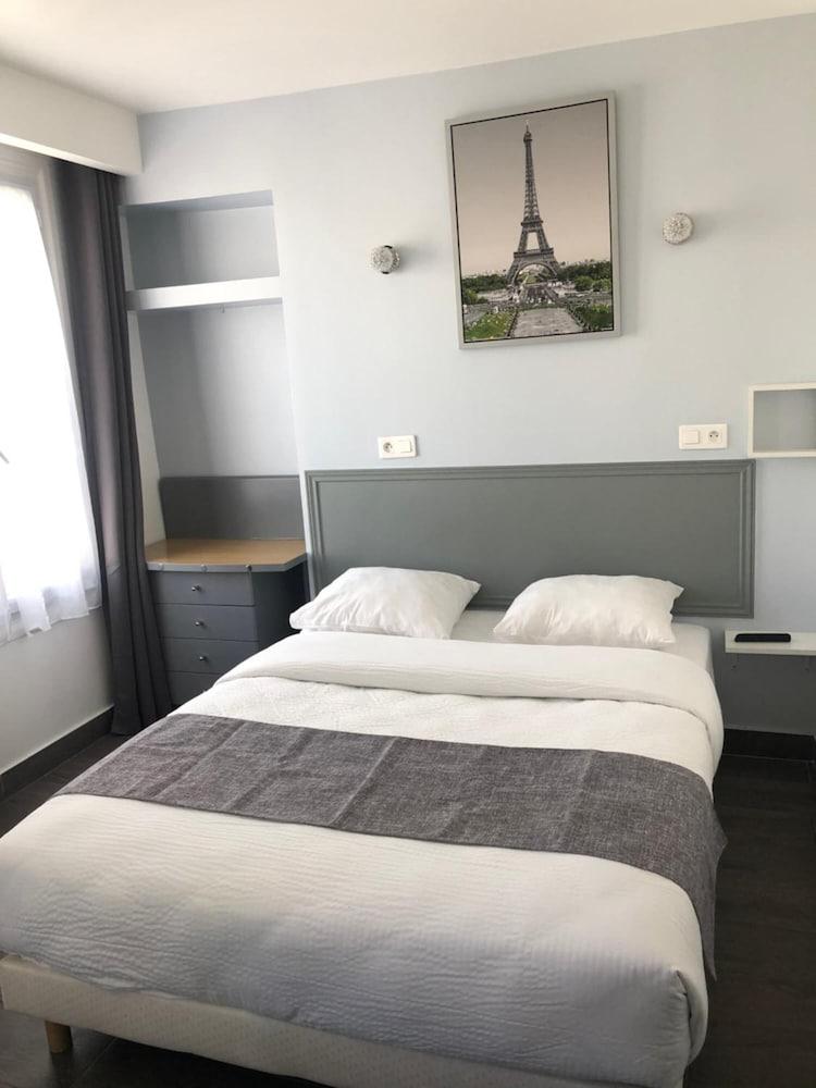Hotel Clauzel Paris Luaran gambar