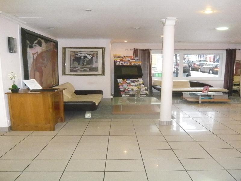 Hotel Clauzel Paris Luaran gambar